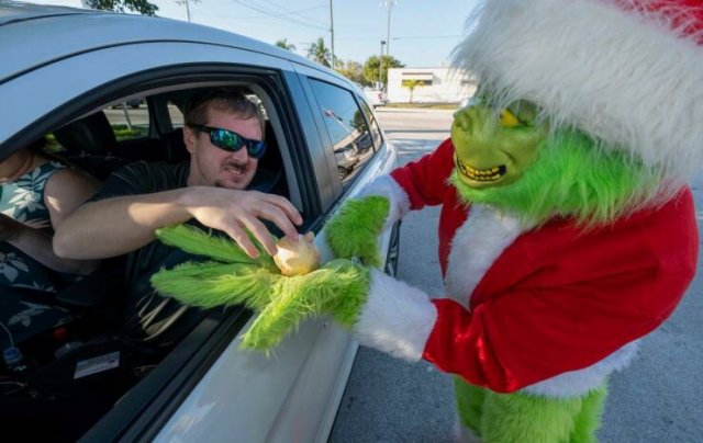 Amazing And Funny Christmas Pictures (70 pics)