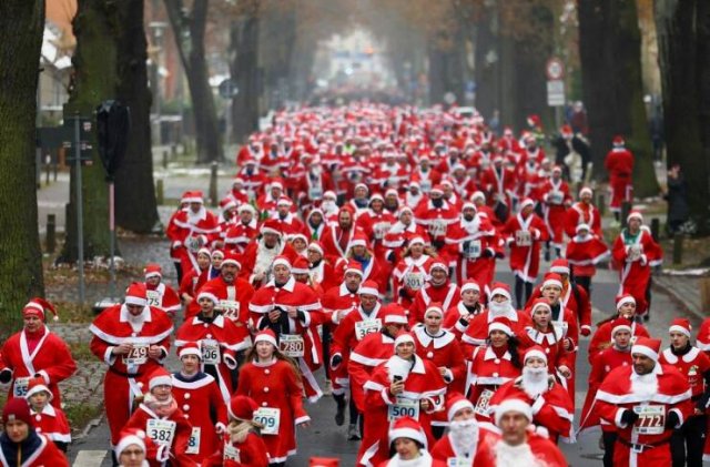 Amazing And Funny Christmas Pictures (70 pics)