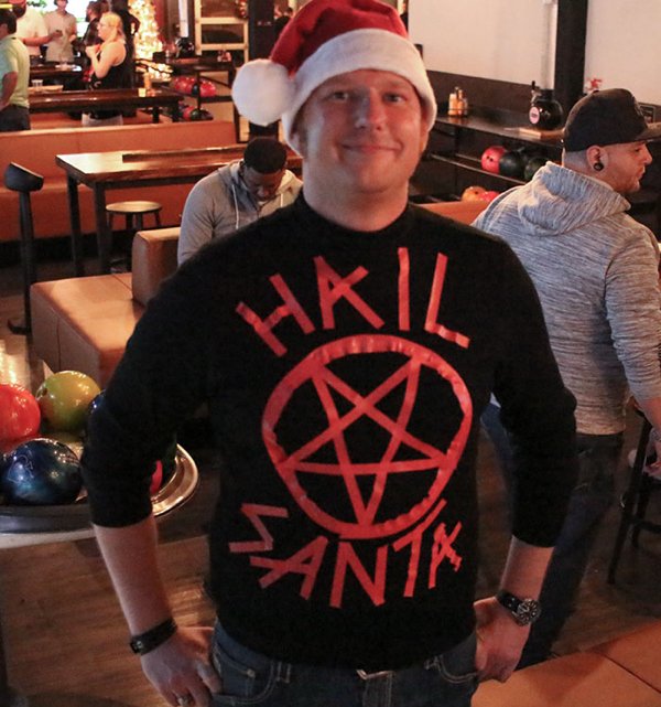 Strange Christmas Sweaters (30 pics)