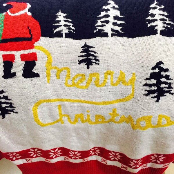 Strange Christmas Sweaters (30 pics)
