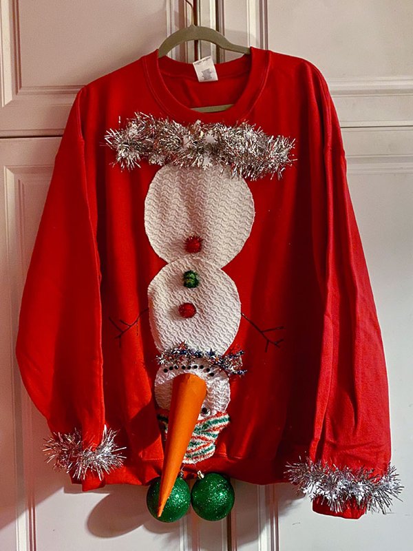Strange Christmas Sweaters (30 pics)