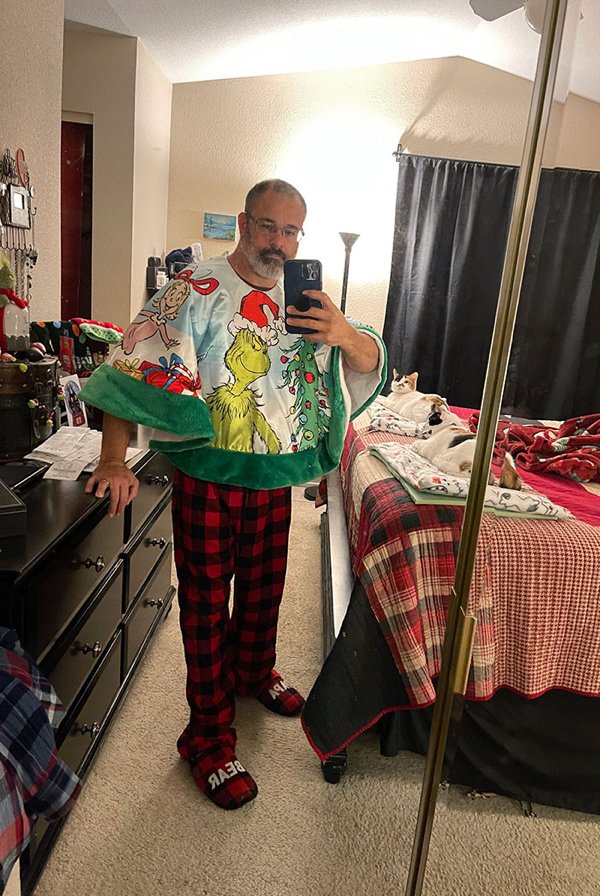 Strange Christmas Sweaters (30 pics)