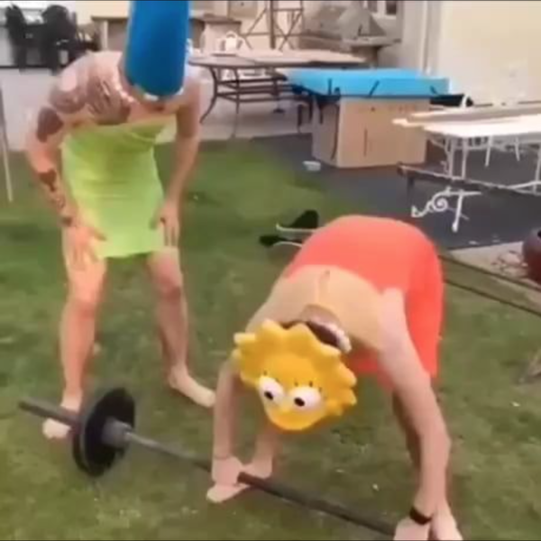 What Is Going On Here? (24 pics)