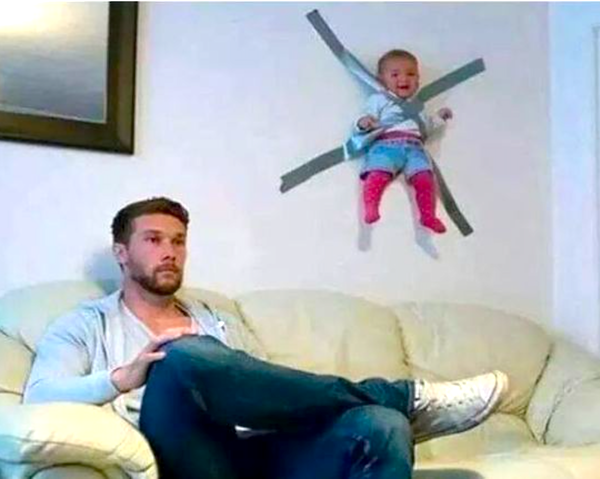 What Is Going On Here? (24 pics)