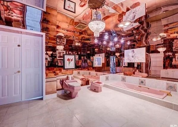 Weird Interiors (31 pics)