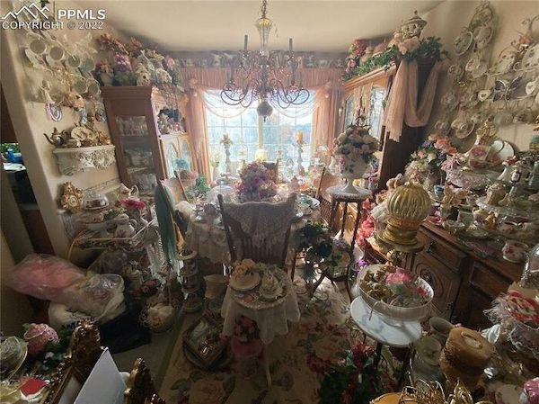 Weird Interiors (31 pics)