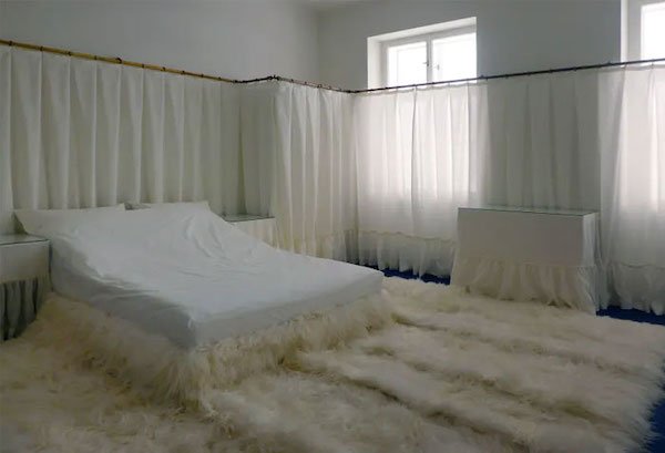 Weird Interiors (31 pics)