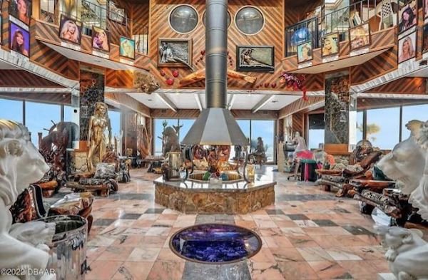 Weird Interiors (31 pics)