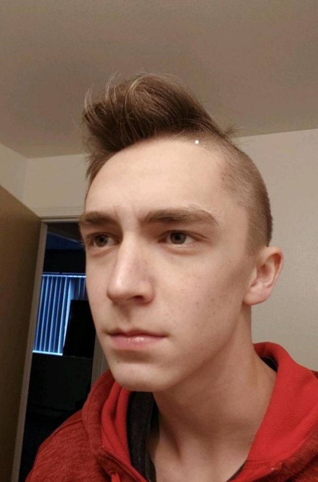 Awful Haircuts (29 pics)