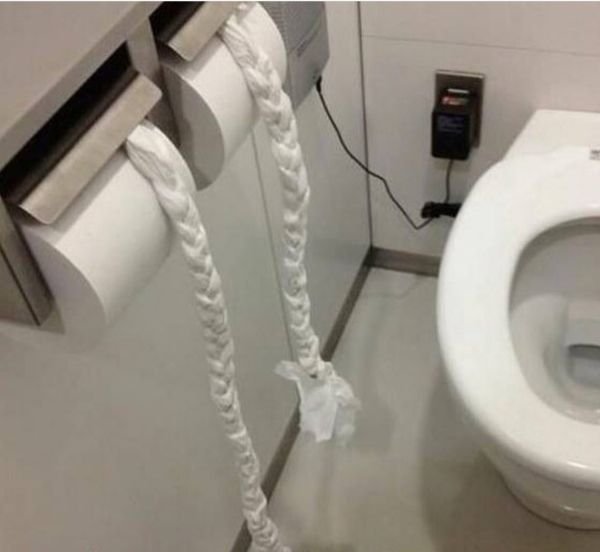 What Is Going On Here? (28 pics)