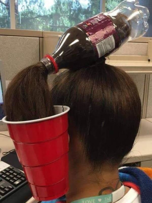What Is Going On Here? (28 pics)