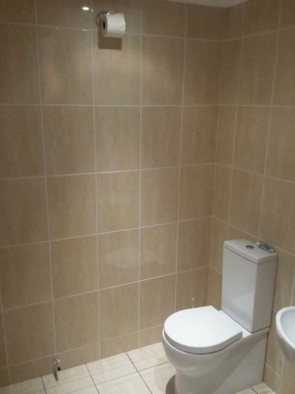 What Is Going On Here? (28 pics)