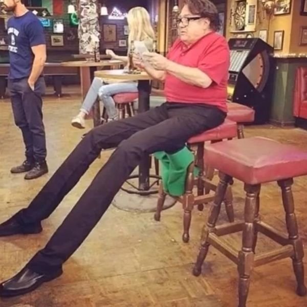 What Is Going On Here? (28 pics)