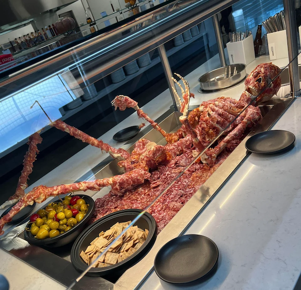 Weird Food Serving (29 pics)