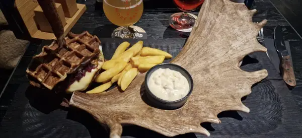 Weird Food Serving (29 pics)