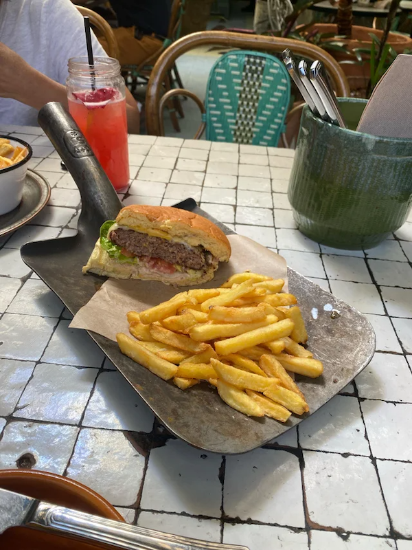 Weird Food Serving (29 pics)