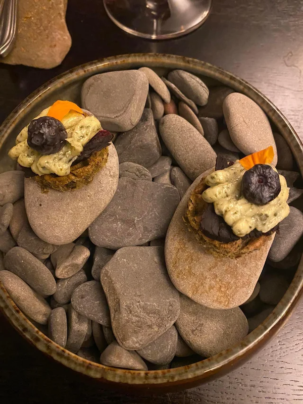 Weird Food Serving (29 pics)