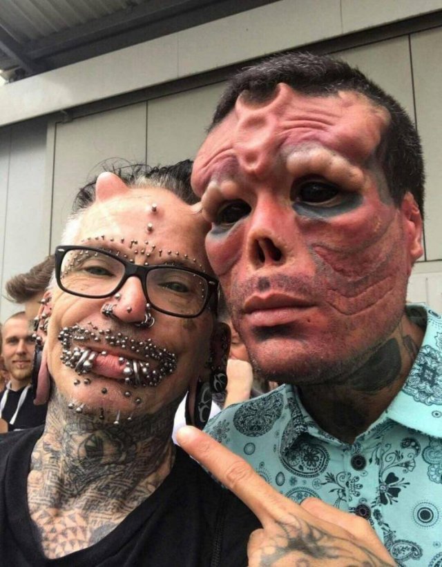 What Is Going On Here? (52 pics)