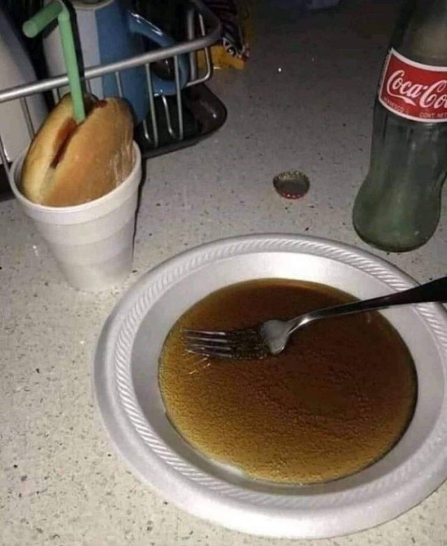 What Is Going On Here? (52 pics)