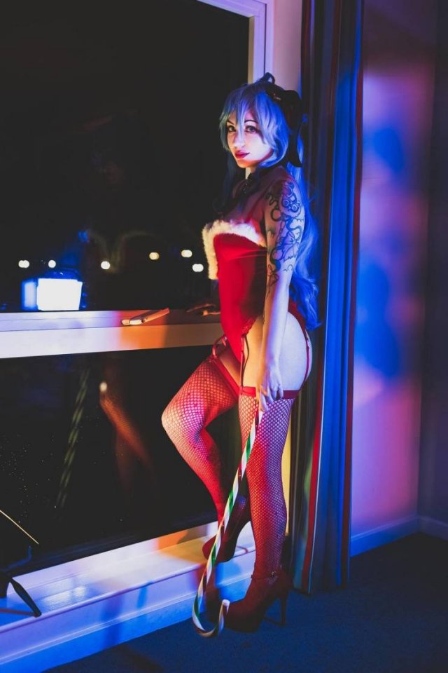 Cosplay Girls (34 pics)