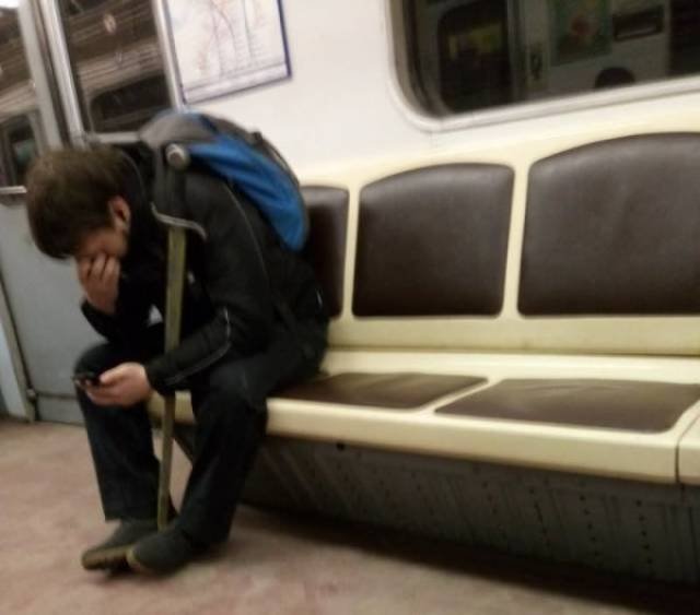 Strange And Funny People In The Subway (40 pics)