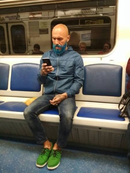 Strange And Funny People In The Subway (40 pics)