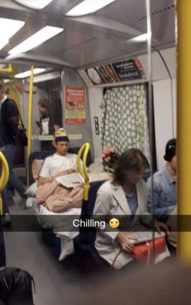 Strange People In The Subway (38 pics)