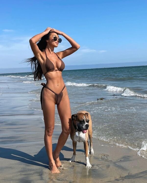 Girls With Puppies (35 pics)