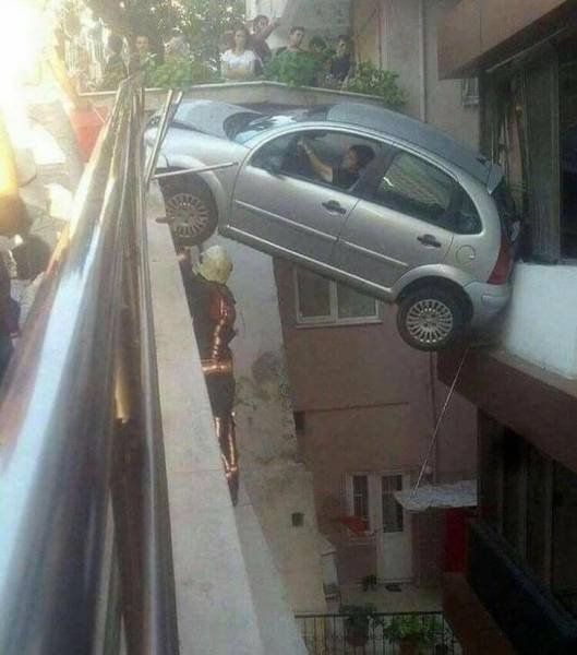 Weird Finds And Situations (40 pics)