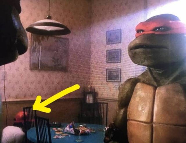 Interesting Mistakes In Popular Movies (26 pics)