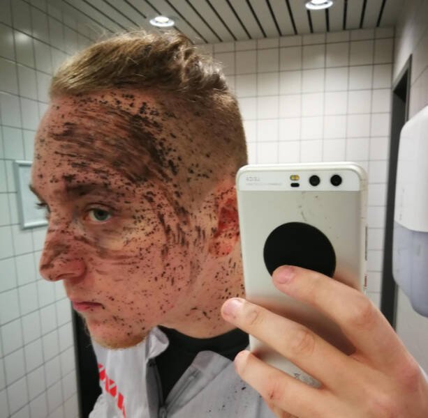 Bad Days Happen (55 pics)