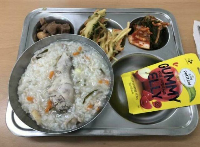 School Lunches In Different Countries (50 pics) School Lunches In Different Countries (50 pics)