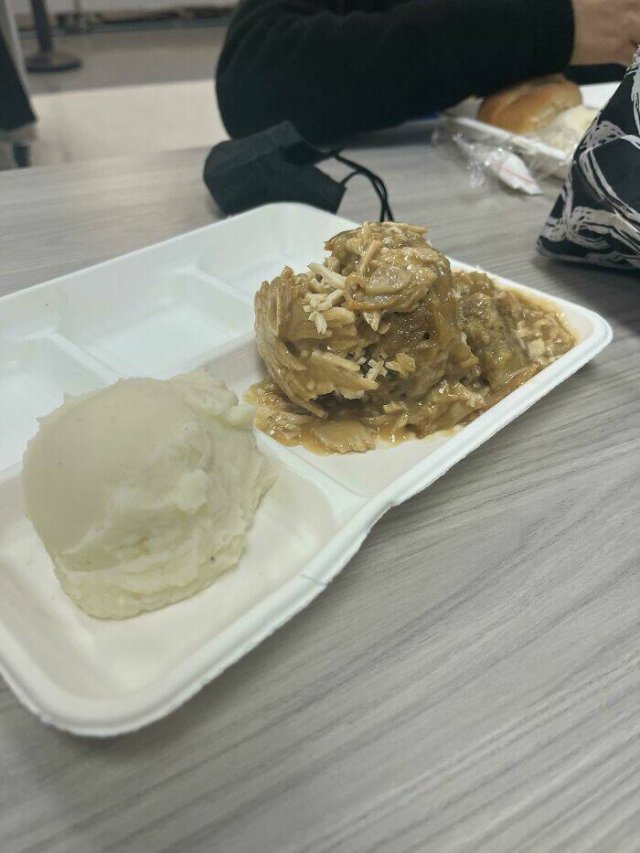 School Lunches In Different Countries (50 pics) School Lunches In Different Countries (50 pics)