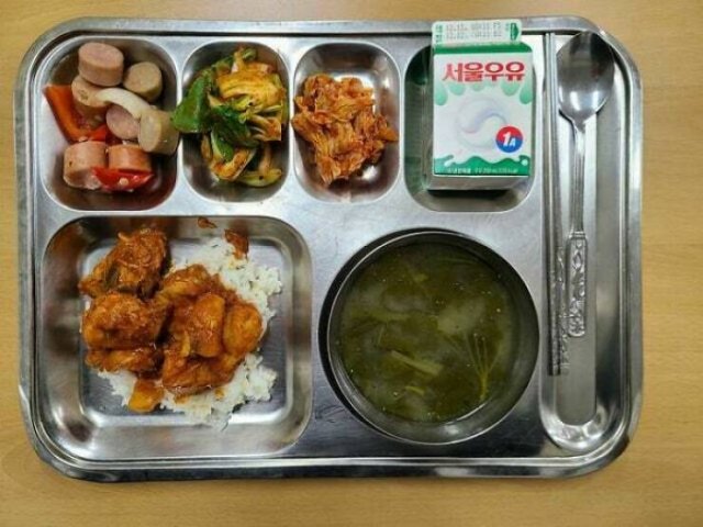 School Lunches In Different Countries (50 pics) School Lunches In Different Countries (50 pics)
