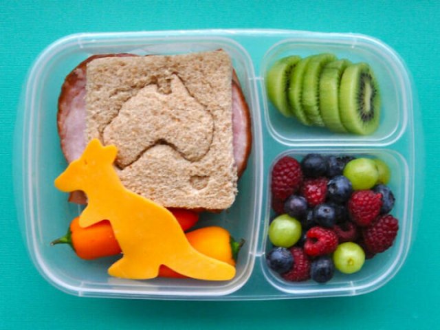 School Lunches In Different Countries (50 pics) School Lunches In Different Countries (50 pics)