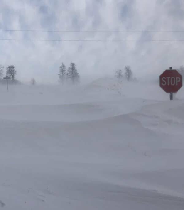 Canadian Winter Photos (48 pics) Canadian Winter Photos (48 pics)