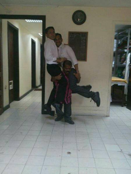 What Is Going On Here? (41 pics)