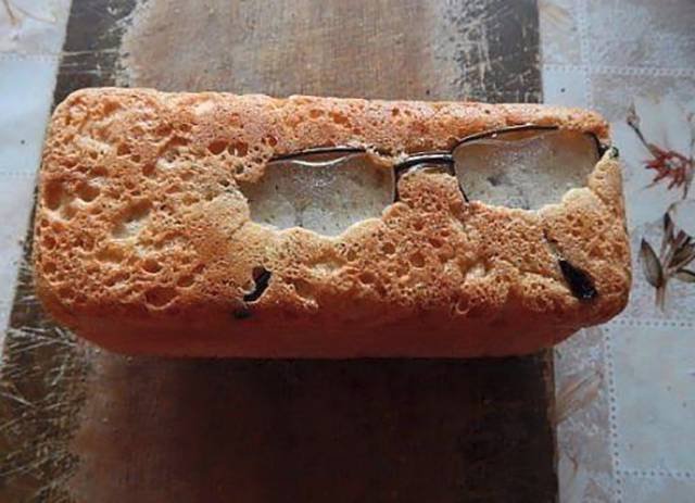 What Is Going On Here? (41 pics)