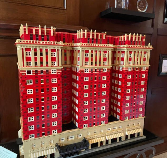 Interesting Finds In Hotels (18 pics)