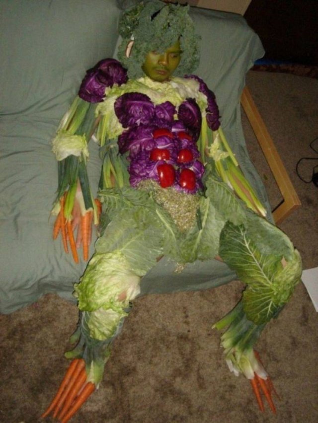 What Is Going On Here? (52 pics)