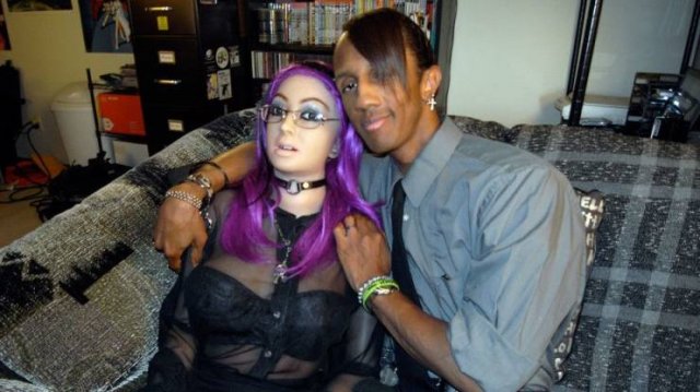 What Is Going On Here? (52 pics)