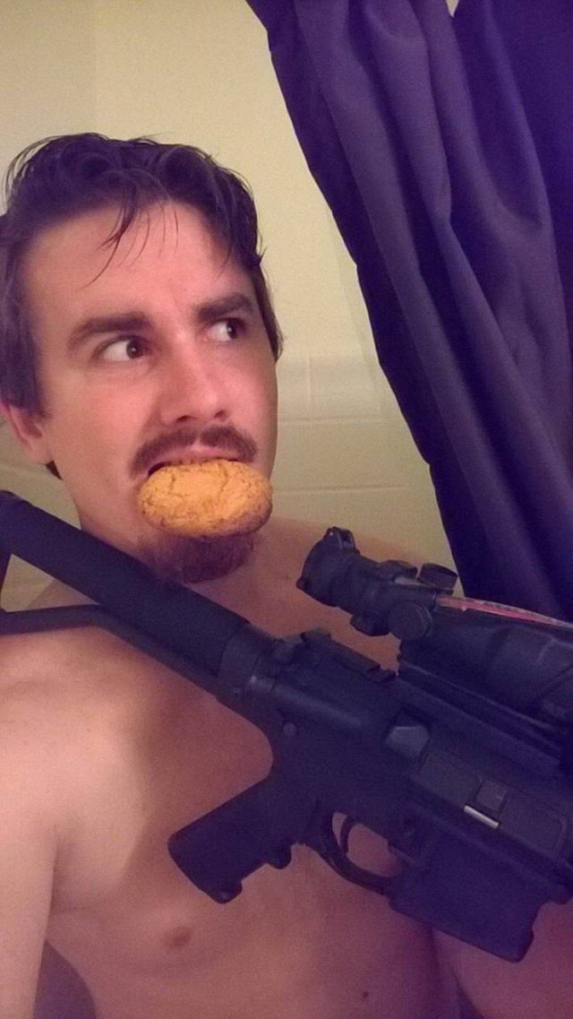What Is Going On Here? (52 pics)