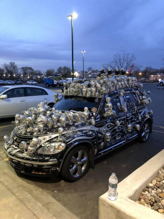 What Is Going On Here? (54 pics)