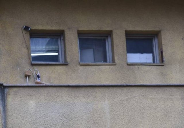 What Is Going On Here? (54 pics)