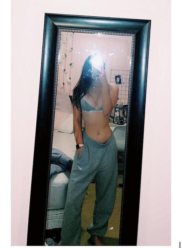 Girls In Pajamas (32 pics)