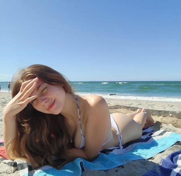 Slim Girls (33 pics)
