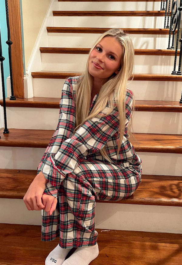 Girls In Pajamas (32 pics)