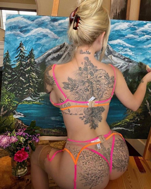 Tattooed Girls (49 pics)