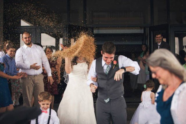 Weird And Funny Wedding Photos (40 pics)
