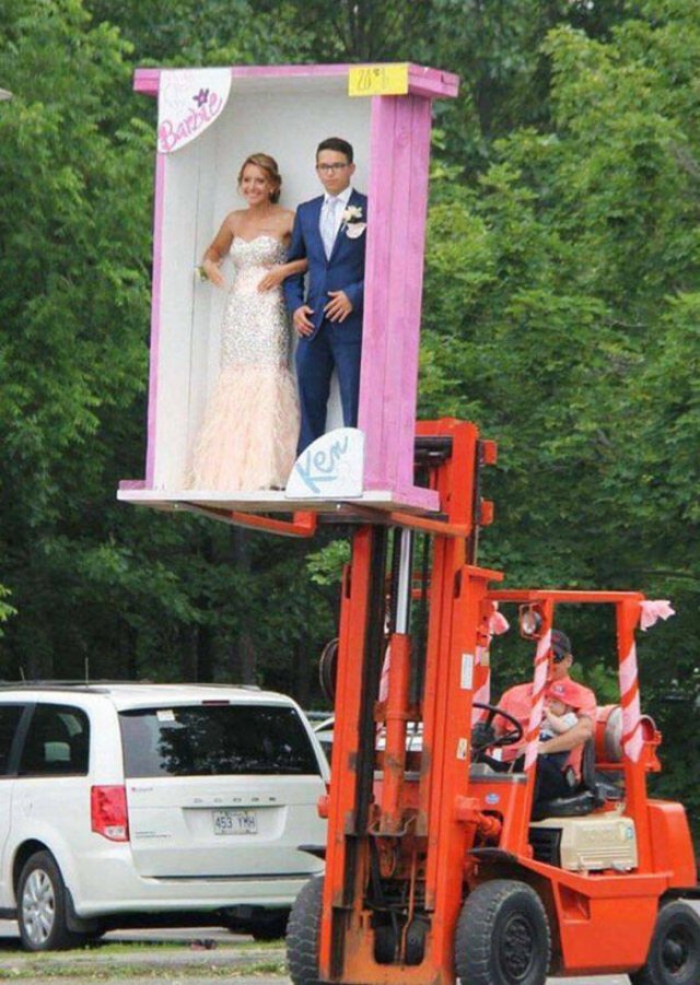 Weird And Funny Wedding Photos (40 pics)